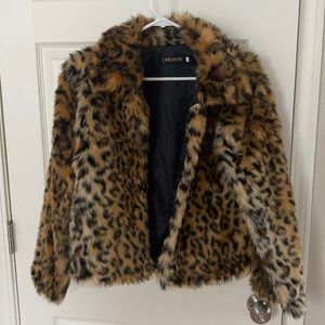 Faux fur leopard print crop jacket